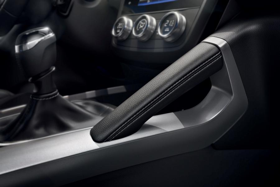 Детали интерьера Renault Kadjar 2018 года  (WW) (фото 4 из 69)